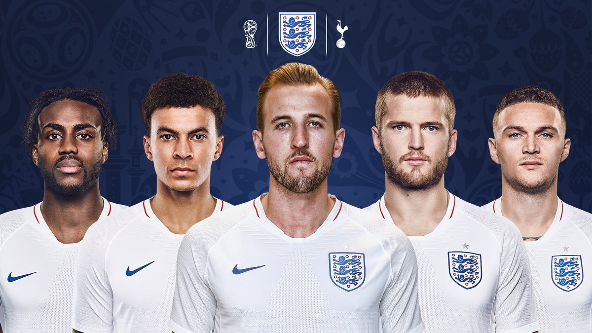 泰州队“苏超”冠军奖杯开启全市巡展，第一站在海陵老街（泰州队“苏超”冠军奖杯全市巡展启幕，首站海陵老街）