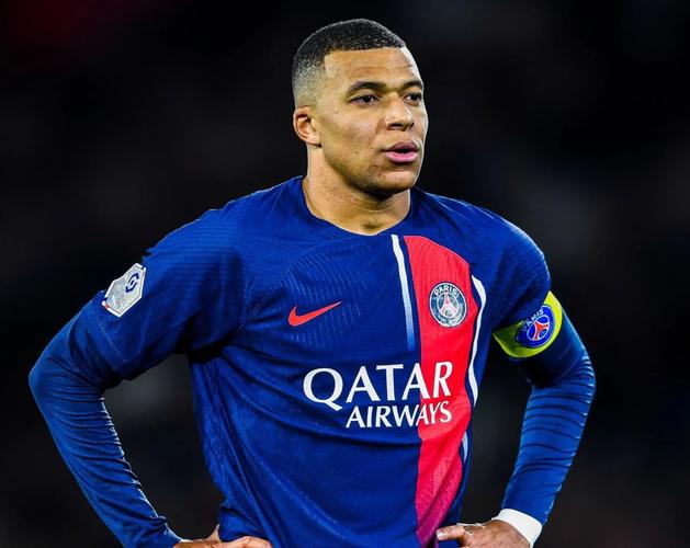 混团世界杯：国乒6-0日本队，夺冠在即！王曼昱决赛吊打张本美和（混合团体世界杯：国乒6比0横扫日本，冠军在望！王曼昱决赛完胜张本美和）