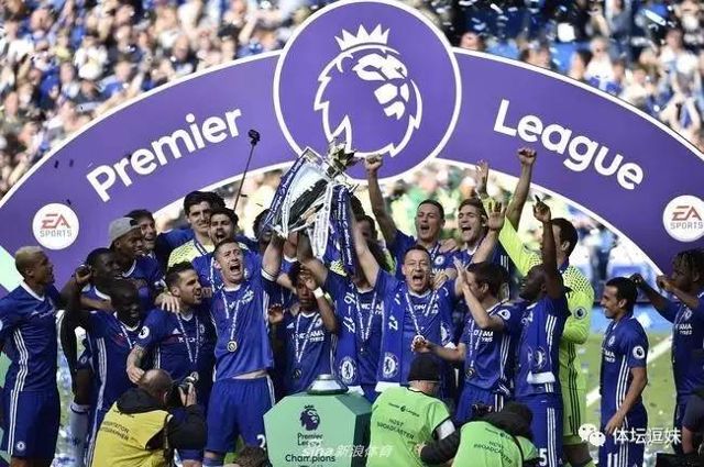 欧联杯-B费绝杀马奎尔失误 曼联2-1格拉斯哥流浪（欧联杯：B费补时绝杀，马奎尔失误，曼联2-1击败格拉斯哥流浪者）